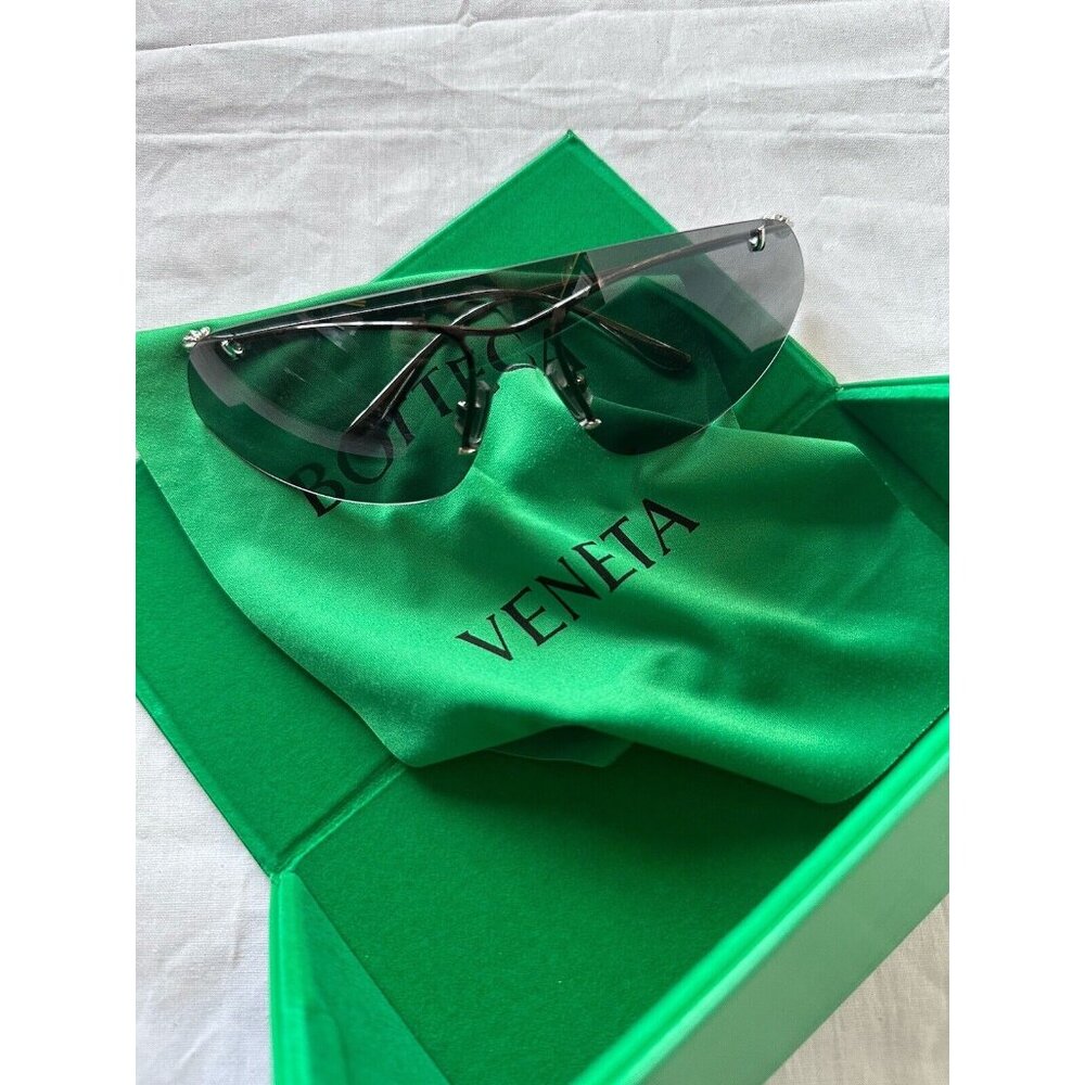 Bottega Veneta Knot Sunglasses Shiny Silver - Picture 6 of 11